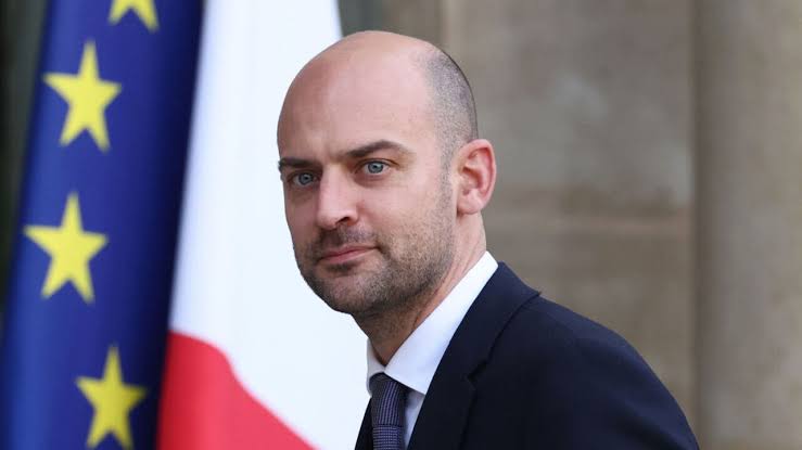 France Weighs Response After Diplomats Detained in Tehran.